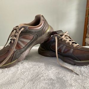 Skechers casual Oxford shoe.  Relaxed fit, men’s size 10 extra wide.